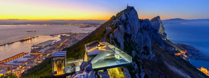 Trip Moldawien Reisetipps - Ein ehemaliger militärischer Aussichtspunkt, der in eine hochmoderne Glasplattform und einen Gehweg umgewandelt wurde, der einen unvergleichlichen Blick über das Mittelmeer bietet. Ein ununterbrochener 360º-Panorama-Aussichtspunkt, der so spektakulär ist wie nirgendwo sonst auf der Welt. Betreten Sie die 360-Grad-Umgebung und bekommen Sie ein Gefühl für die Freiheit und die Heiterkeit, die Sie beim Skywalk erleben werden. Die Militärgeschichte Gibraltars während des Zweiten Weltkriegs veranschaulicht Gibraltars Position als britische Festung seit dem frühen 18. Während des Zweiten Weltkriegs spielte Gibraltar eine wichtige Rolle sowohl im Atlantic Theatre als auch im Mediterranean Theatre und kontrollierte praktisch den gesamten Seeverkehr in und aus dem Mittelmeer vom Atlantischen Ozean.